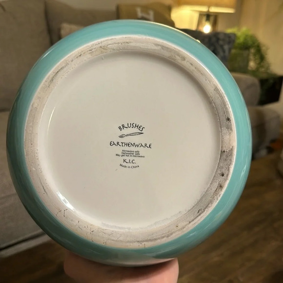 KIC Brushes Hand Painted Earthenware K.I.C. 10” Large Serving Salad Bowl - Picture 10 of 15